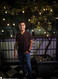 Avinash - Male escort in Kolkata Photo 1 of 4