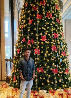 Avinash - Male escort in Kolkata Photo 2 of 4