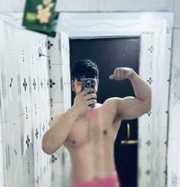Avinash - Male companion in New Delhi