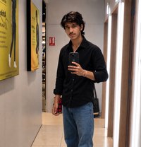 Avinash - Male companion in Ghaziabad