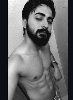 Avinash Singh - Male escort in New Delhi Photo 6 of 9