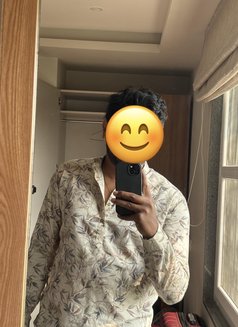 Avinashdiwedi2110 - masseur in Pune Photo 2 of 3