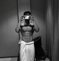 Aviraaj - Acompañantes masculino in Bangalore