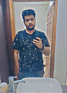 Aviral Yadav - Male escort in New Delhi Photo 4 of 5