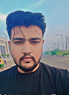 Aviral Yadav - Male escort in New Delhi Photo 5 of 5