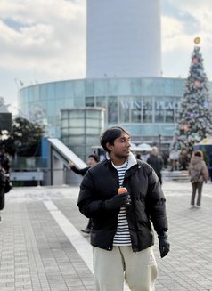 Aviran - Male escort in Colombo Photo 2 of 2