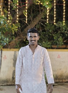 Avishkar - Acompañantes masculino in Mumbai Photo 1 of 1