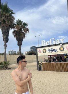 Aviv - Male escort in İstanbul Photo 4 of 6