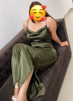 Avni Independent College Girl - escort in New Delhi Photo 5 of 7