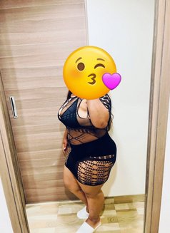 Alia - escort in Hyderabad Photo 15 of 18