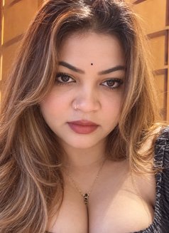 Avni - escort in Hyderabad Photo 3 of 7