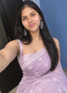 Avni cam or real meet 🫶 - puta in Hyderabad Photo 1 of 4