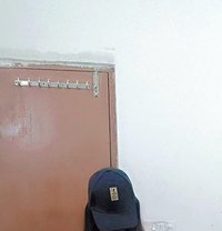 Avni - puta in Noida