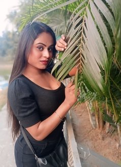 Avni - Transsexual escort in Kolkata Photo 3 of 3