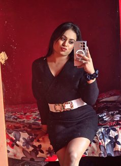 Avni Real Meet & Video Call - Transsexual escort in Kolkata Photo 9 of 18