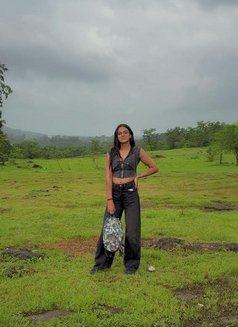 Avni - Transsexual escort in Pune Photo 4 of 5