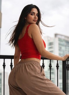 Avni Indian Model - puta in Kuala Lumpur Photo 2 of 6