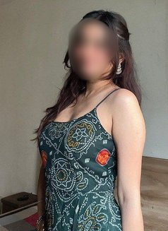Avni Patil Available - escort in Navi Mumbai Photo 1 of 3