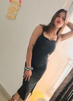 Avni Real and Online Service - Transsexual escort in New Delhi Photo 3 of 4