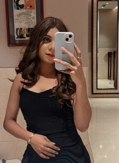 Avni Thakur - Transsexual escort in Noida Photo 1 of 6