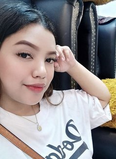 Avy Dela Cuezta - adult performer in Manila Photo 2 of 2