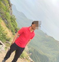 Awara Parinda - Acompañantes masculino in Ahmedabad