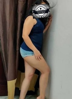 Awesome Beauty's Local & Foreigne - escort agency in Colombo Photo 7 of 7