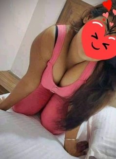 Awesome Beauty's Local & Foreigne - escort agency in Colombo Photo 9 of 9