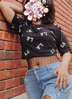 Awesome Beauty's VIP Escorts in Colombo - Agencia de putas in Colombo Photo 10 of 11