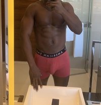 Coolblaqking - Male escort in Dubai