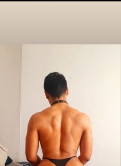 Awesome Paid Sexy Smooth Submissive Bot - Acompañantes masculino in New Delhi Photo 2 of 12