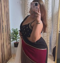 Awew - escort in Mumbai