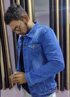 Awez - Acompañantes masculino in Bangalore Photo 3 of 3