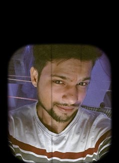 Awwdose - Male escort in New Delhi Photo 5 of 7