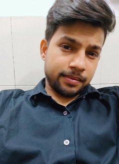 Gourav's Aww dose - Male escort in New Delhi Photo 2 of 9