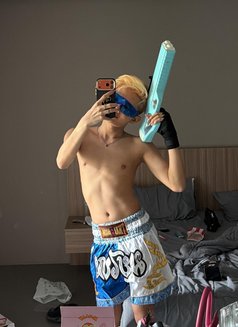 Axel Huang - Acompañantes masculino in Bali Photo 2 of 6