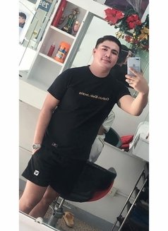 Axl Miguel - Male escort in Angeles City Photo 3 of 8