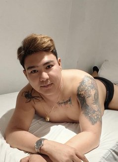 Axl Miguel - Male escort in Singapore Photo 3 of 12