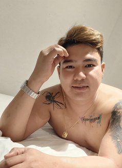 Axl Miguel - Male escort in Singapore Photo 4 of 12