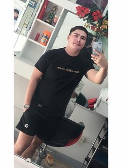 Axl Miguel - Male escort in Singapore Photo 8 of 12