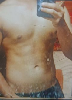 Axun - Acompañantes masculino in Thiruvananthapuram Photo 3 of 3