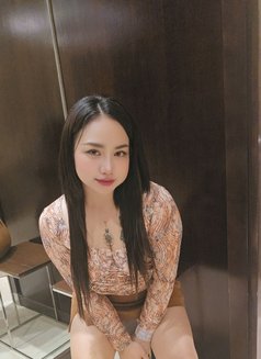 Aya - puta in Dubai Photo 1 of 1