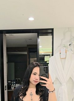 Aya - escort in Dubai Photo 2 of 6