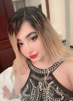 Aya - escort in Muscat Photo 4 of 6