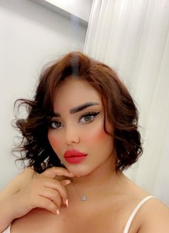 Aya - escort in Beirut Photo 3 of 3
