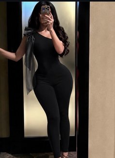 Aya - puta in Dubai Photo 4 of 4