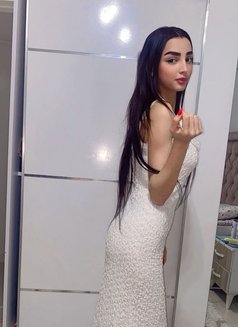 Aya - puta in İstanbul Photo 6 of 7