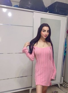 Aya - puta in İstanbul Photo 7 of 7