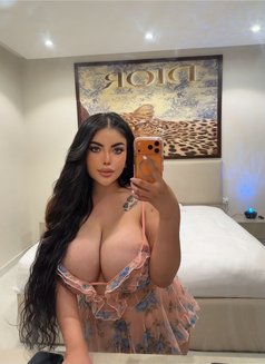 AYA - escort in Riyadh Photo 4 of 11