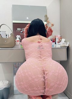 AYA - escort in Riyadh Photo 11 of 17